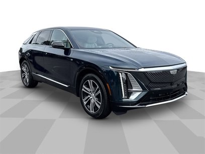 New 2025 Cadillac Lyriq Luxury