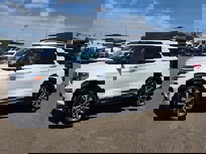 Used 2020 Ford Explorer Platinum w/ Premium Technology Package