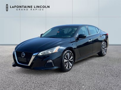 Used 2022 Nissan Altima 2.5 SV