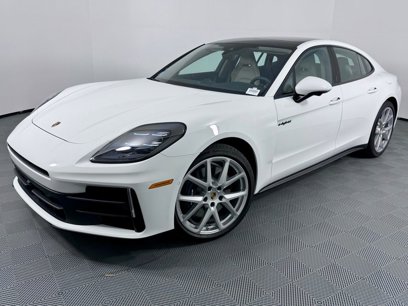 New 2025 Porsche Panamera 4