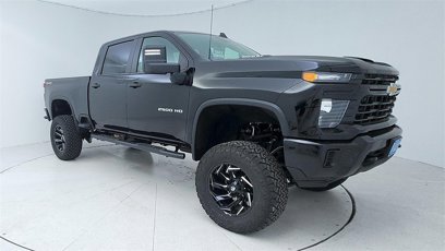 Used 2024 Chevrolet Silverado 2500 Custom w/ Custom Value Package