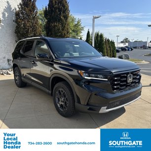 New 2025 Honda Pilot TrailSport