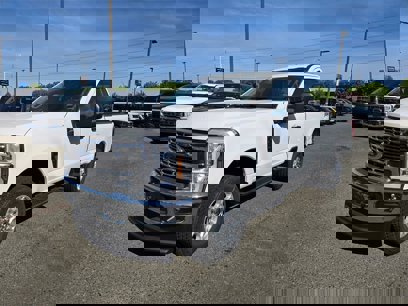 New 2025 Ford F350 XLT