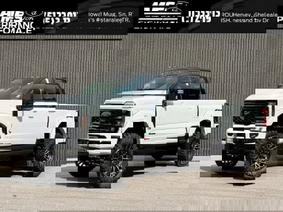 New 2025 Ford F250 XLT w/ Black Appearance Package