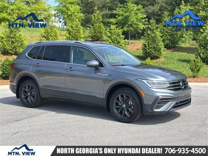 Used 2024 Volkswagen Tiguan SE