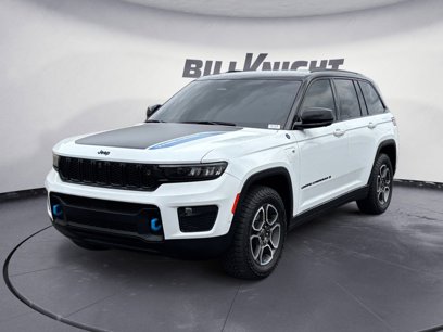 Used 2023 Jeep Grand Cherokee Trailhawk w/ Advanced Protech Group II
