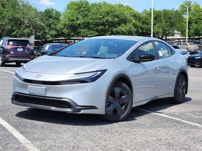 New 2025 Toyota Prius LE