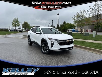 Used 2025 Chevrolet Trax LT w/ Driver Confidence Package