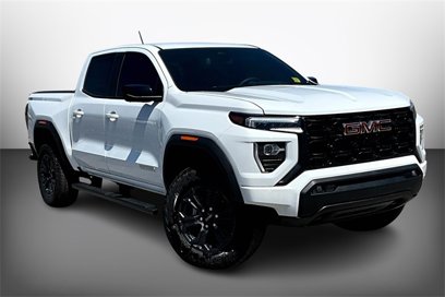 New 2025 GMC Canyon Elevation w/ Convenience Package