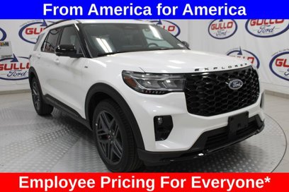 New 2025 Ford Explorer ST-Line w/ Premium Package