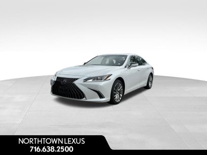 Used 2022 Lexus ES 300h w/ Luxury Package