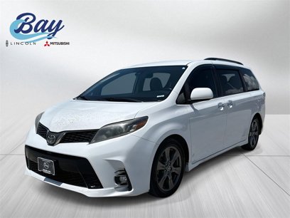 Used 2019 Toyota Sienna SE