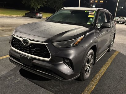 Certified 2024 Toyota Highlander XLE