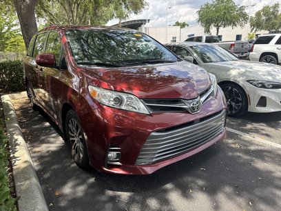 Used 2020 Toyota Sienna XLE