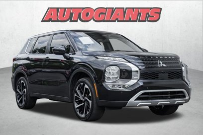 Used 2023 Mitsubishi Outlander SE
