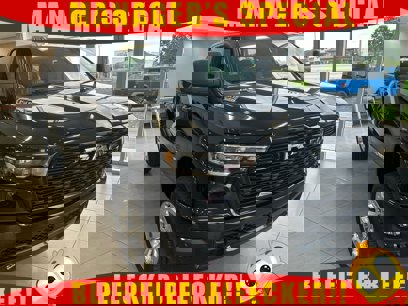 New 2025 RAM 1500 4x4 Crew Cab