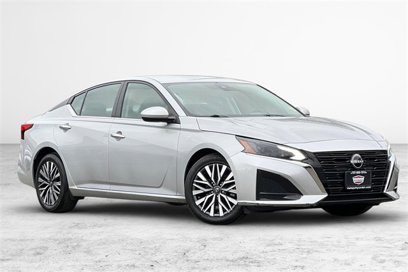 Used 2023 Nissan Altima 2.5 SV