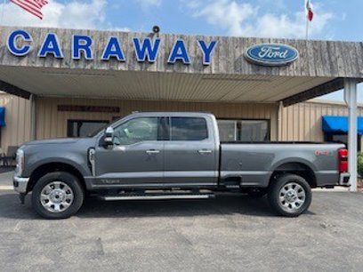 New 2025 Ford F350 Lariat w/ Chrome Package