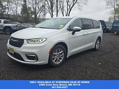 Certified 2023 Chrysler Pacifica Touring-L