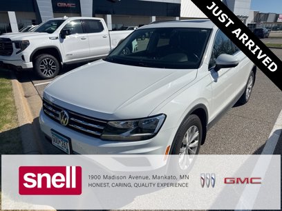 Used 2018 Volkswagen Tiguan SE w/ Panoramic Sunroof Package