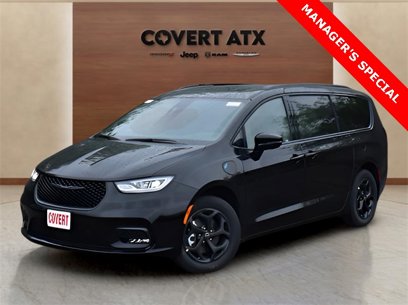 New 2025 Chrysler Pacifica Premium