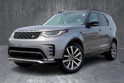 New 2025 Land Rover Discovery Dynamic SE