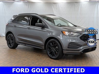 Used 2022 Ford Edge SE w/ Black Appearance Package