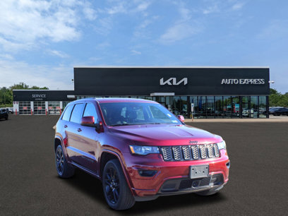 Used 2020 Jeep Grand Cherokee Altitude