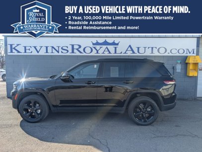 Used 2024 Jeep Grand Cherokee Limited w/ Black Appearance Package