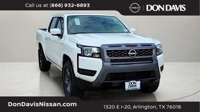 New 2025 Nissan Frontier SV
