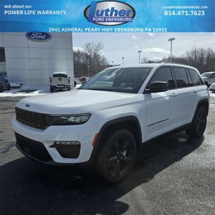 Used 2023 Jeep Grand Cherokee Limited w/ Black Appearance Package