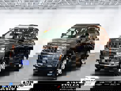 New 2025 Jeep Grand Cherokee L Laredo w/ Luxury Tech Group I