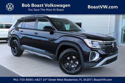 New 2025 Volkswagen Atlas Peak Edition SE