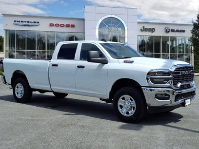 New 2025 RAM 2500 Tradesman w/ Chrome Appearance Group