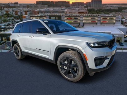 New 2025 Jeep Grand Cherokee Limited w/ Black Appearance Package