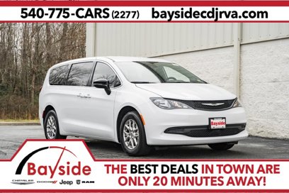 New 2025 Chrysler Voyager LX