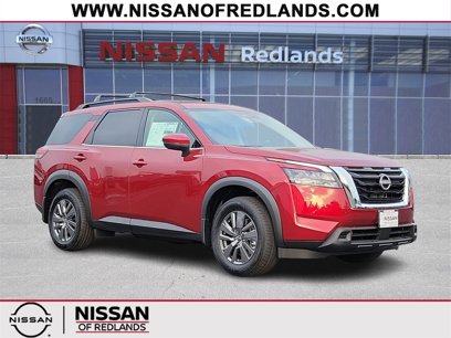 New 2025 Nissan Pathfinder SV