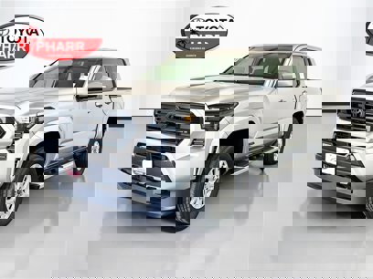 New 2025 Toyota Tacoma SR5