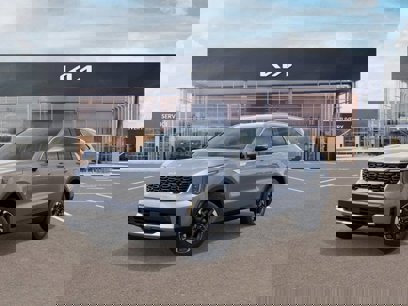New 2025 Kia Sorento S