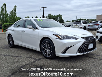 Certified 2022 Lexus ES 250 w/ Premium Package