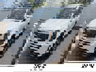 Used 2020 Kia Telluride S w/ S 8 Passenger Seating Package