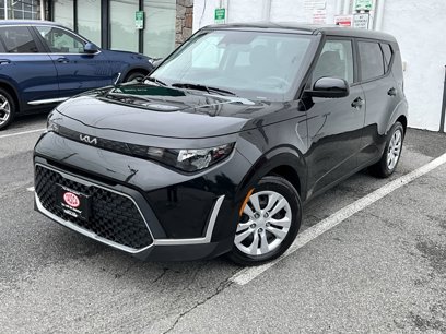 Used 2023 Kia Soul LX