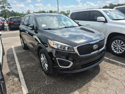 Used 2017 Kia Sorento LX w/ LX V6 Convenience Package