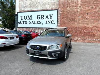 Used 2016 Volvo XC70 T5 Platinum w/ Climate Package