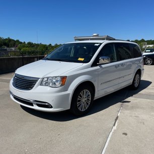 Used 2014 Chrysler Town & Country Touring-L