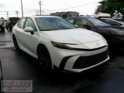 New 2025 Toyota Camry SE