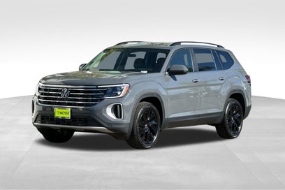 New 2025 Volkswagen Atlas SE