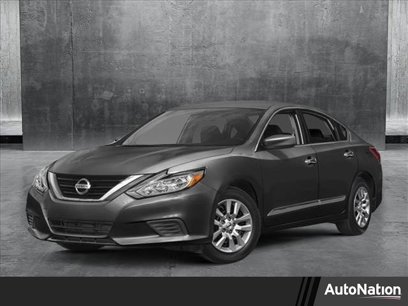 Used 2017 Nissan Altima 2.5 SV w/ Convenience Package
