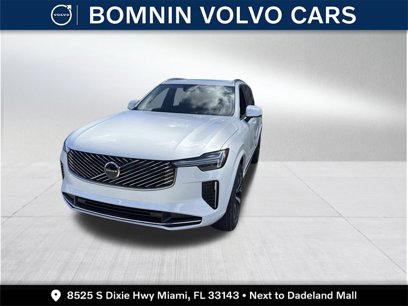 New 2025 Volvo XC90 B6 Core