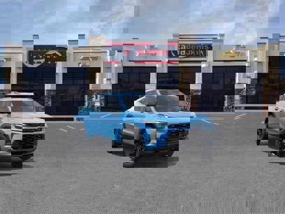 New 2025 Chevrolet Trax ACTIV w/ Sunroof Package
